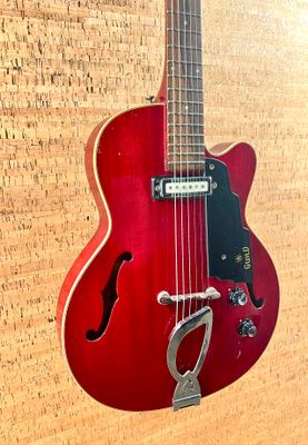 1960's Guild M-65 3/4 Freshman