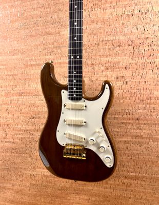 1983 Fender Stratocaster Elite Walnut