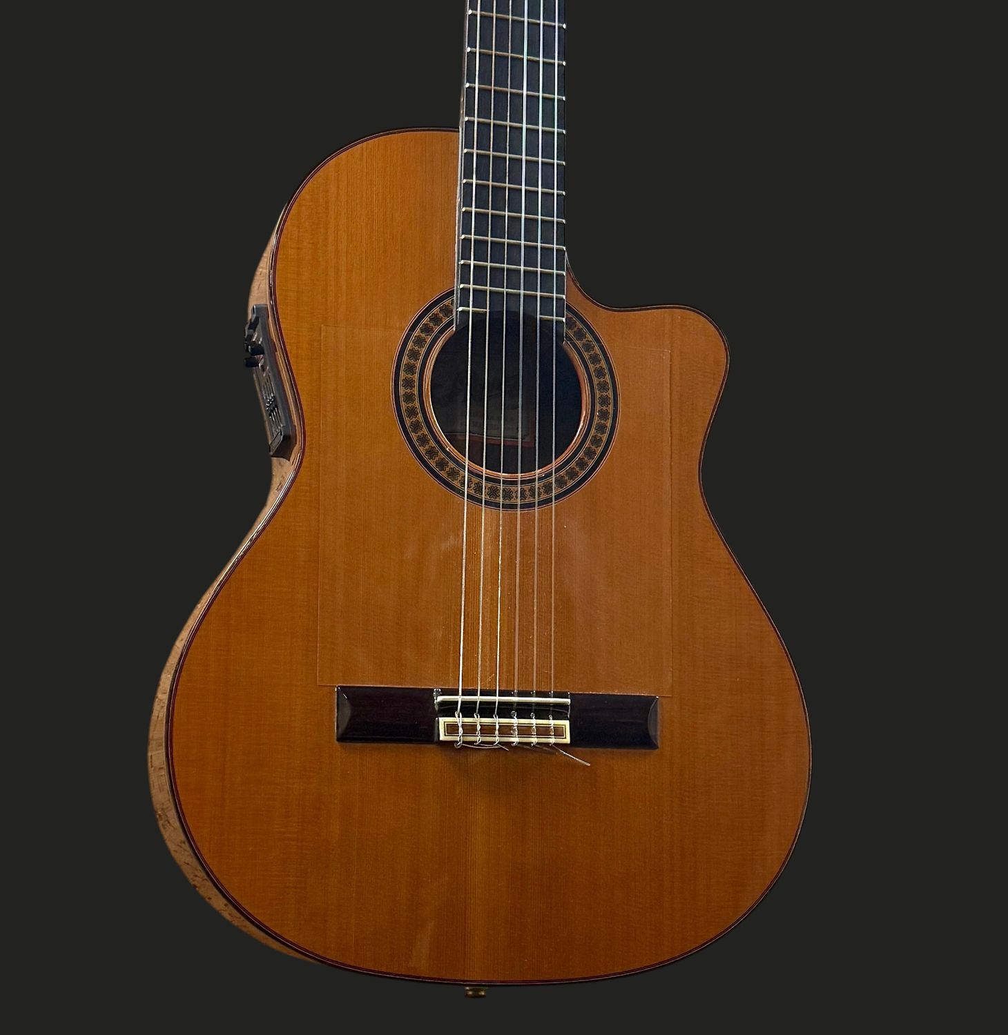 1999 Jose Ramirez 4 CWE Electric Cutaway Classical