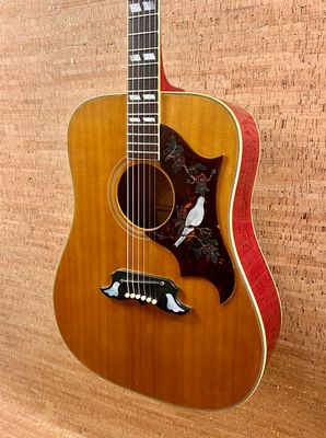 1970-72 Gibson Dove 1970-72 Gibson Dove