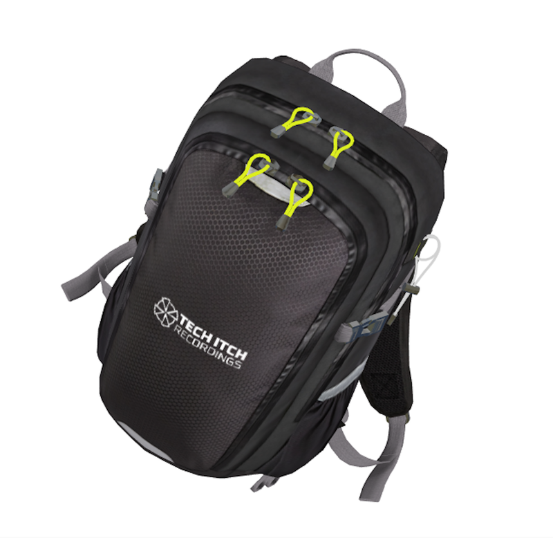 DAYPACKER