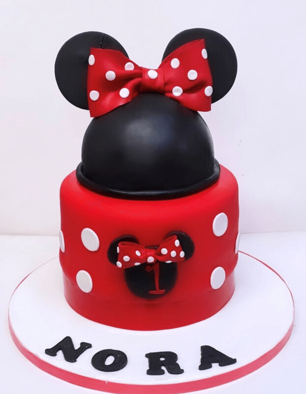 Minnie Mouse Cake