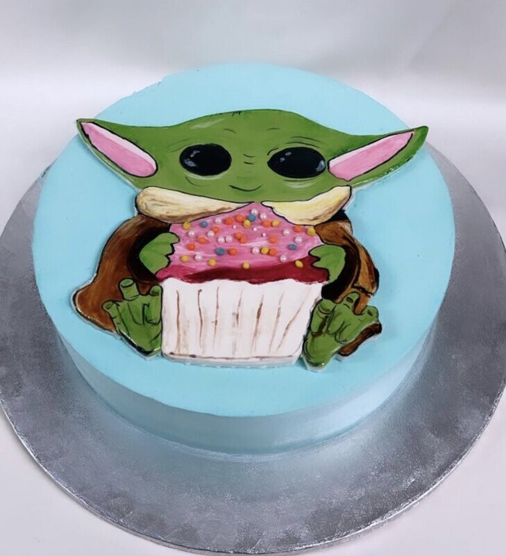 Star Wars Themed  Yoda Cake
