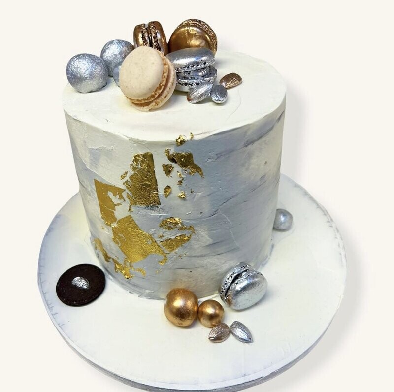 Macaron Gold Leaf Cream Cake