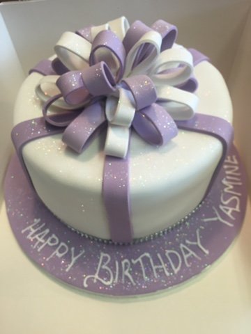 Present Box Cake