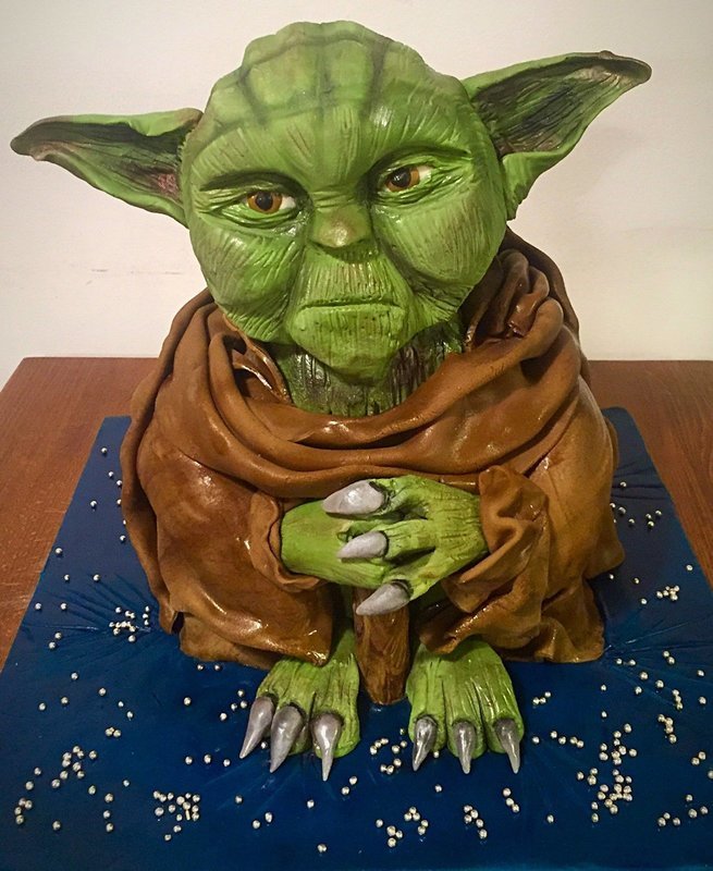 Star Wars | Master Yoda Cake