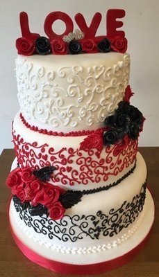 Red | White | Black Wedding Cake
