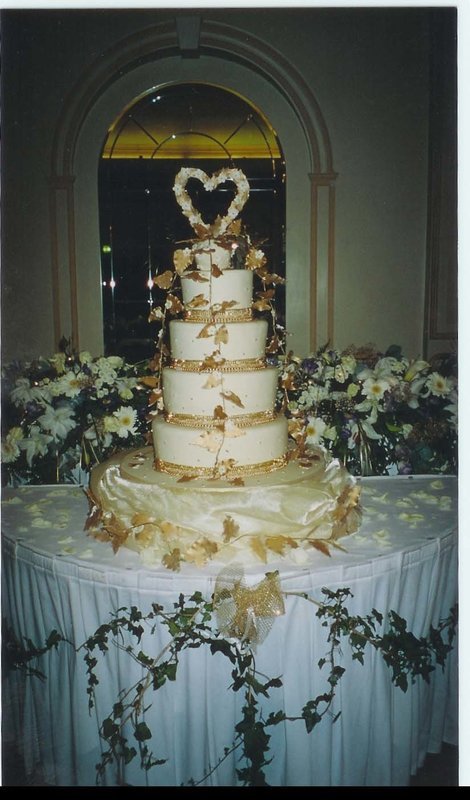 White and Gold Wedding Cake