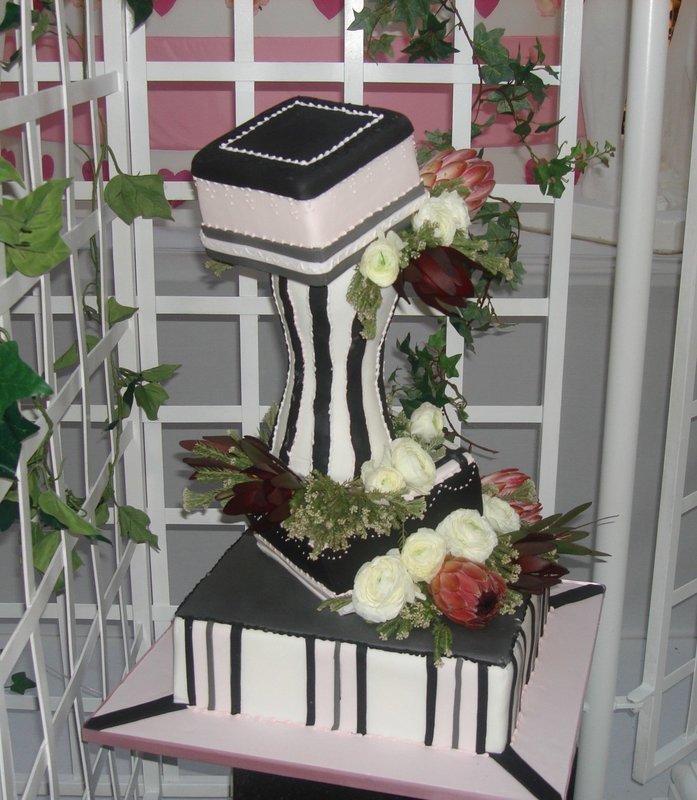 Up and Down | Fresh Flower  Wedding Cake