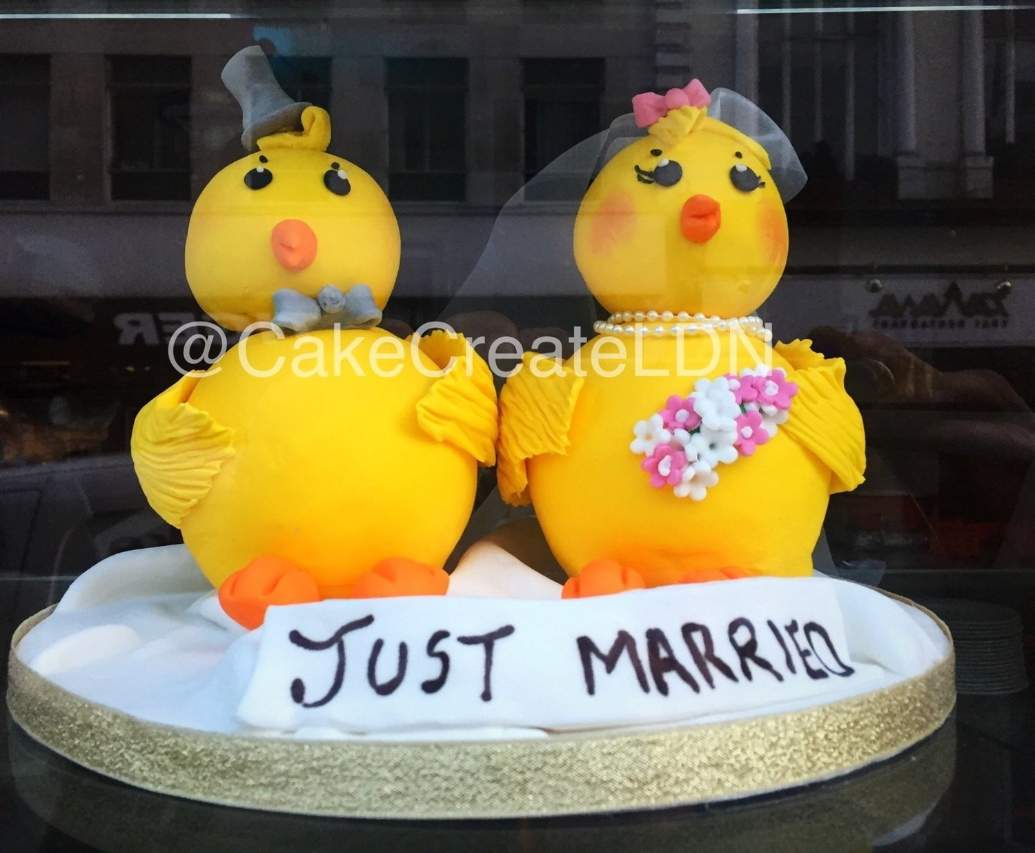 Just Married Chicks Cake