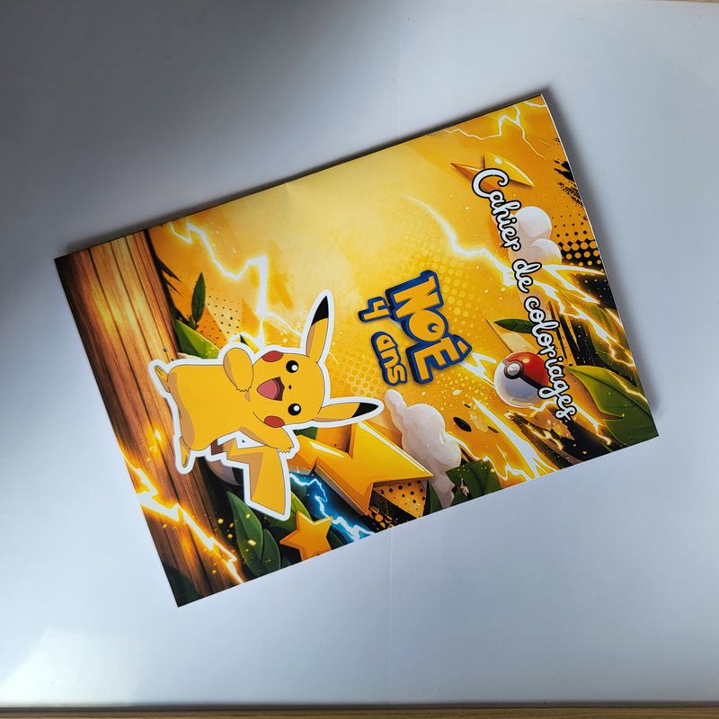 Pikachu Cahier de coloriage + crayons