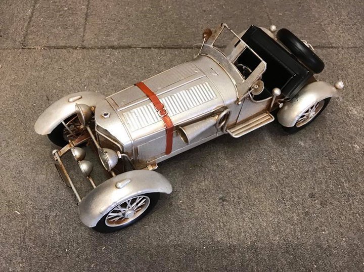 Tin vintage silver car
