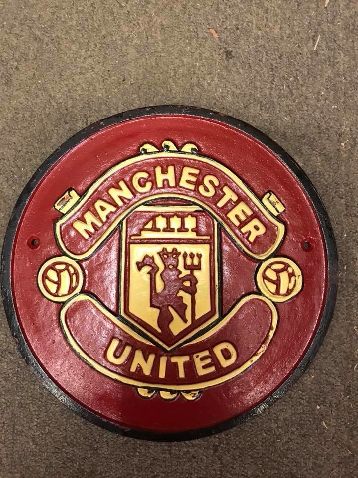 Manchester United cast plaque