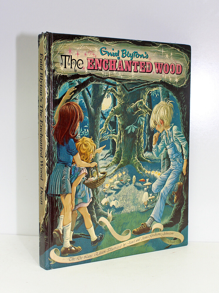 The Enchanted Wood - Enid Blyton