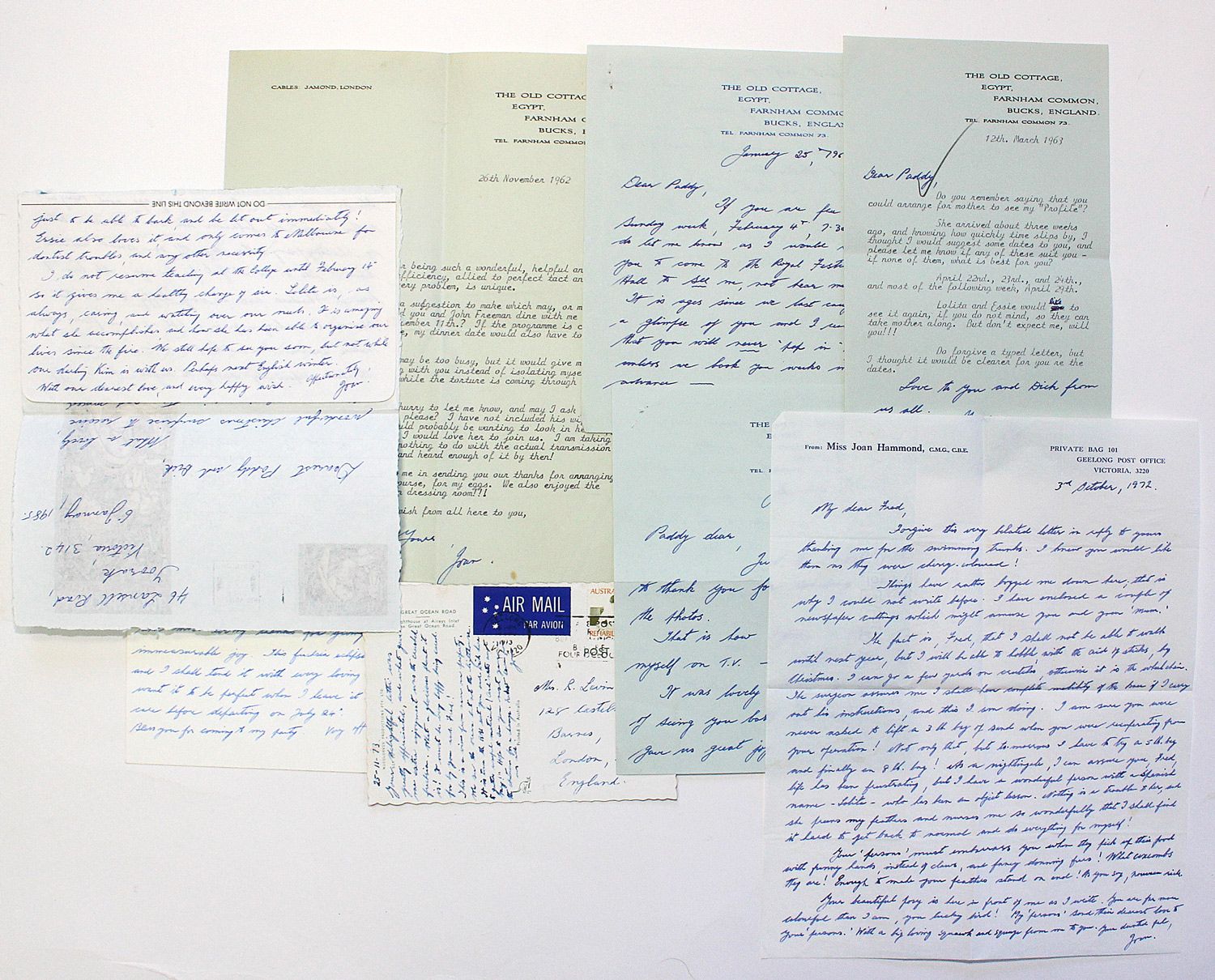 Seven Original Hand Written and Signed Letters by Australian Golfer/Singer Dame Joan Hammond to Set Designers  Richard and Patricia Levin