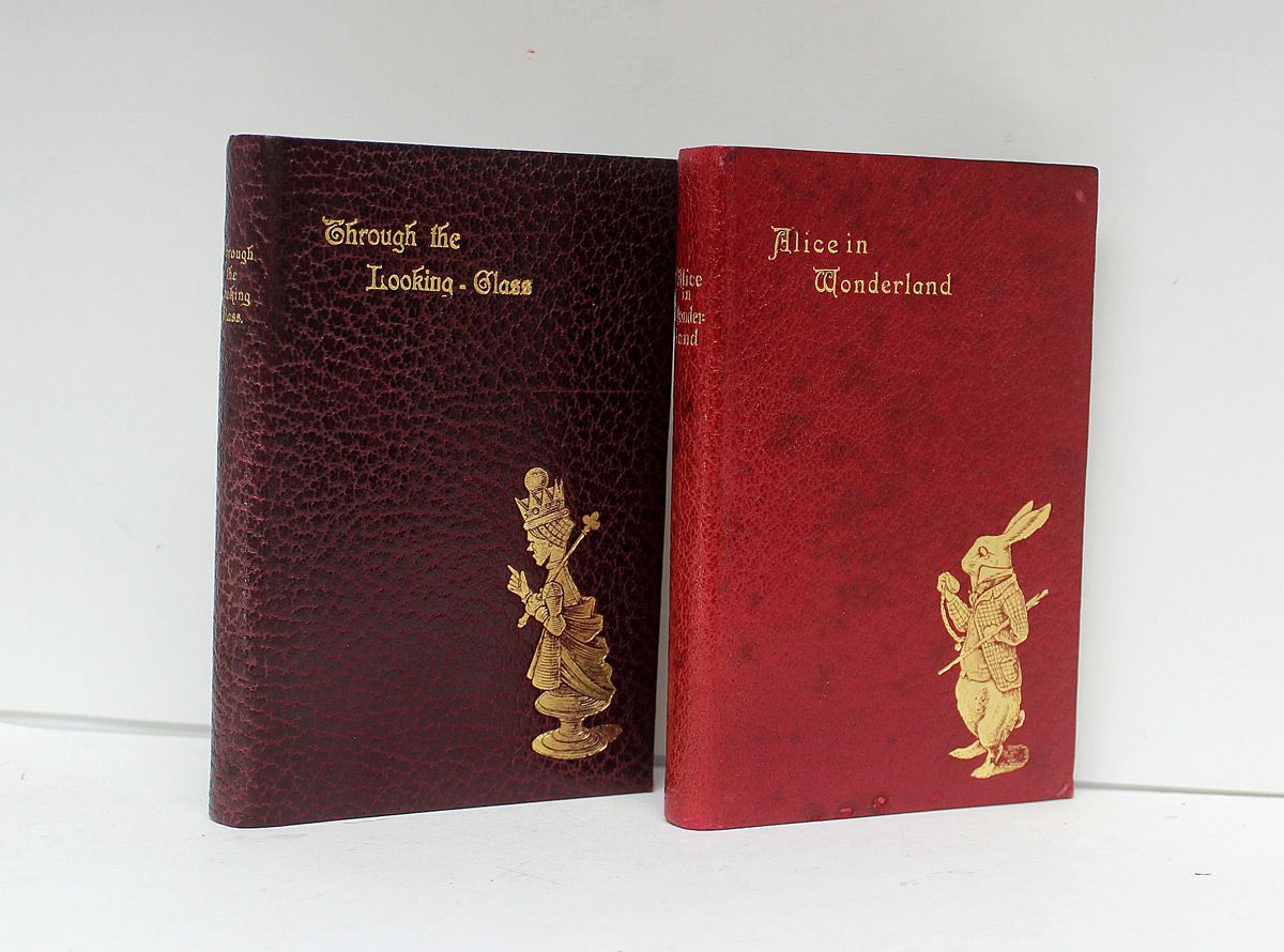 Alice&#39;s Adventures in Wonderland, Through the Looking Glass - Lewis Carroll
