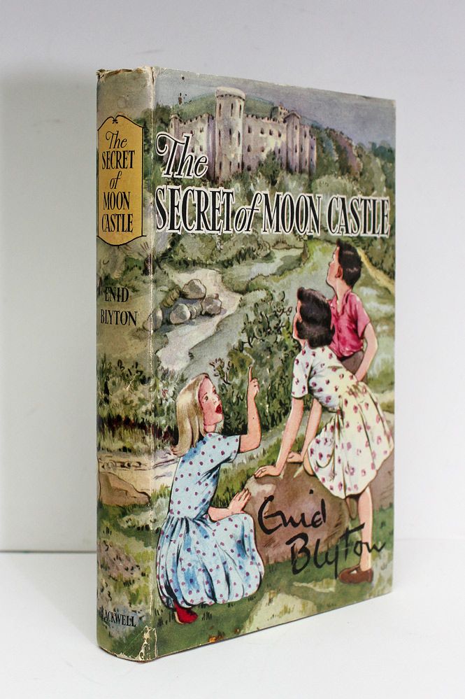 The Secret of Moon Castle - Enid Blyton