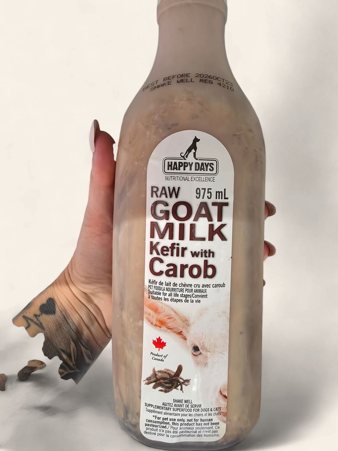 HAPPY DAYS Raw Goat Milk Kefir with Carob 975ml Frozen for Dogs &amp; Cats