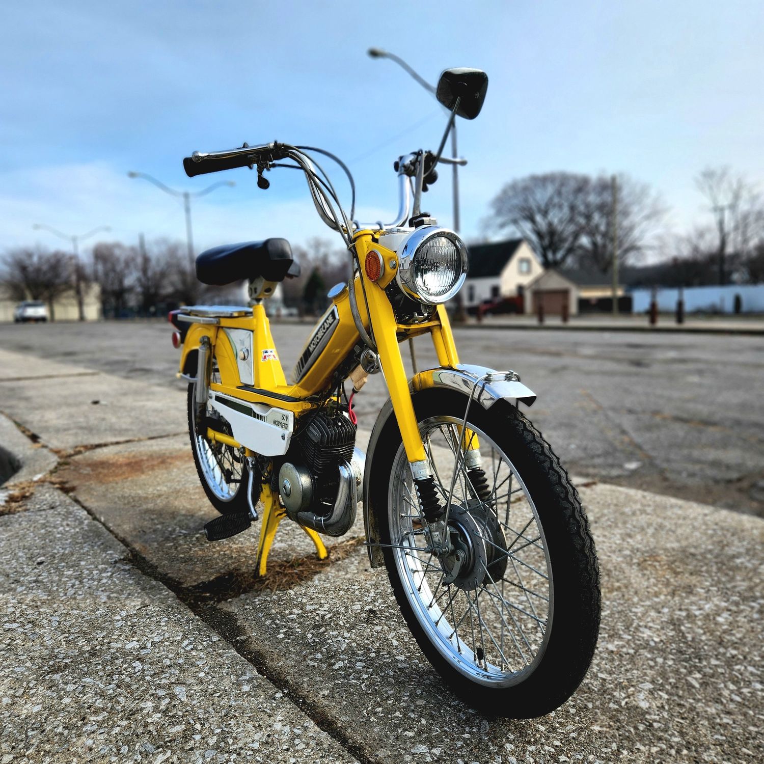 Motobecane V70 Yellow Motobecane V70 Yellow