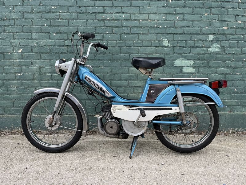 Blue Motobecane Mobylette 50v Pedal Moped 50cc Blue Motobecane Mobylette 50v Pedal Moped 50cc