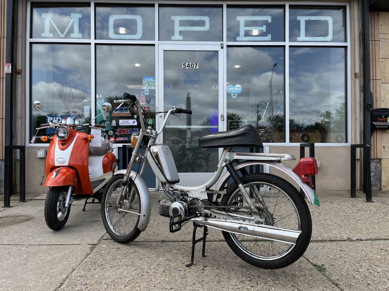 1982 Puch Murray Silver 50cc Pedal-Start Moped 1982 Puch Murray Silver 50cc Pedal-Start Moped