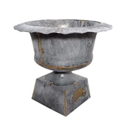 Galvanized Iron Scalloped Edge Planter