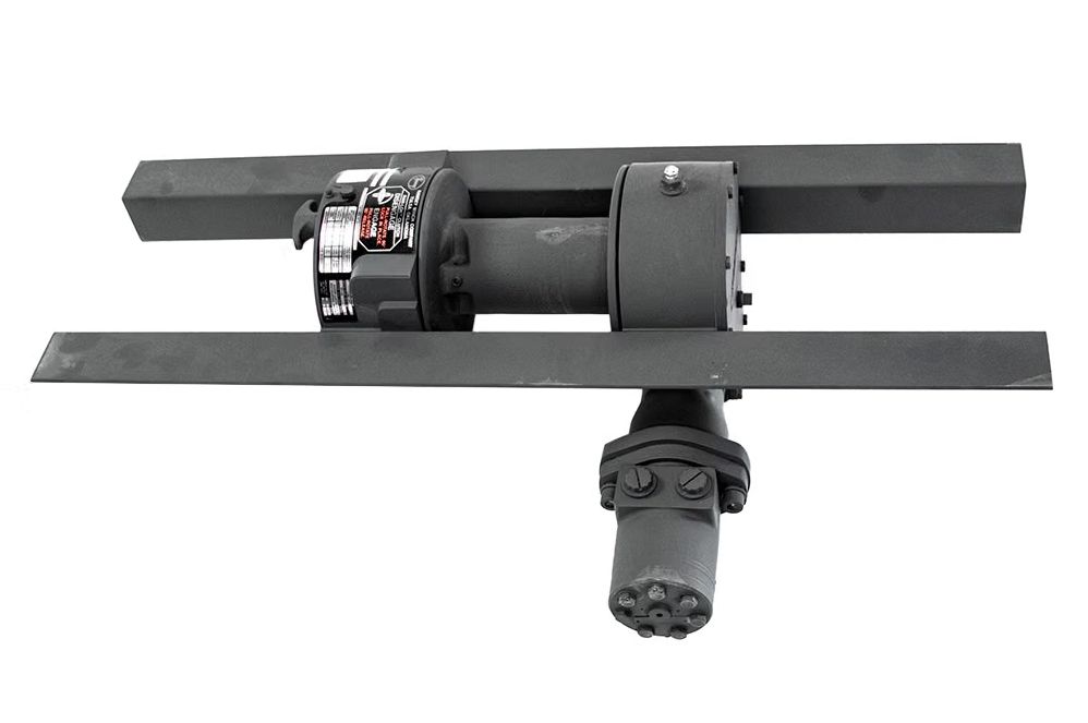 Ramsey Winch 8,000-Lb. Hydraulic Industrial-Grade Winch, Series H246Y, Clockwise Rotation