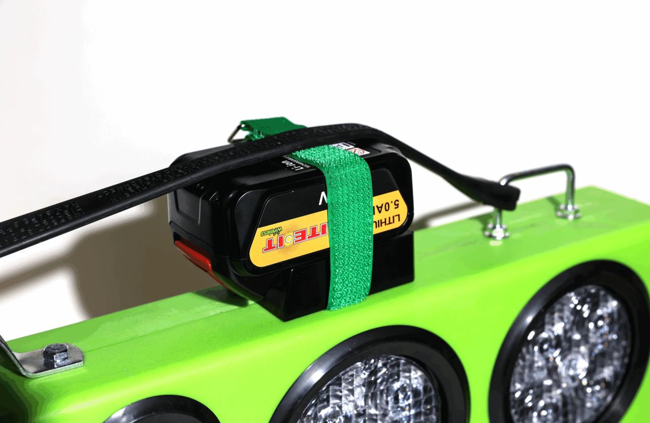 36″ Wireless Light Bar w/Strobes &amp; External Power Pack Battery