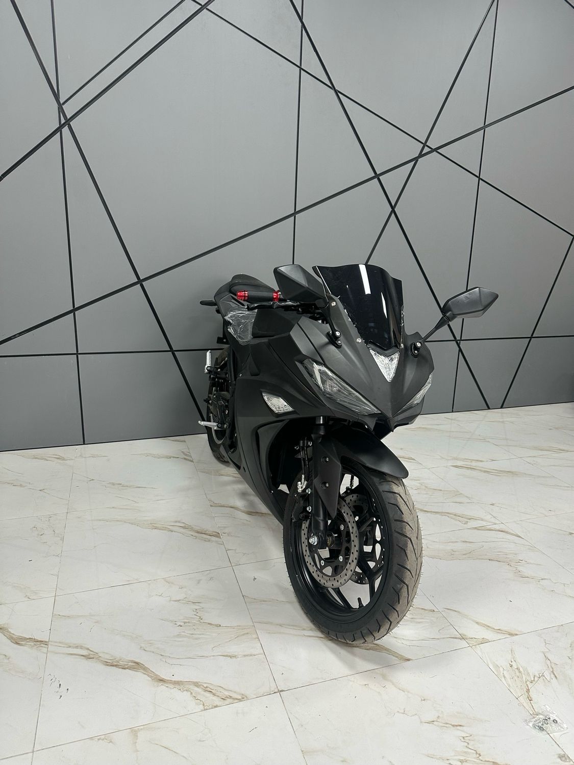 Yamaha R3 3000W