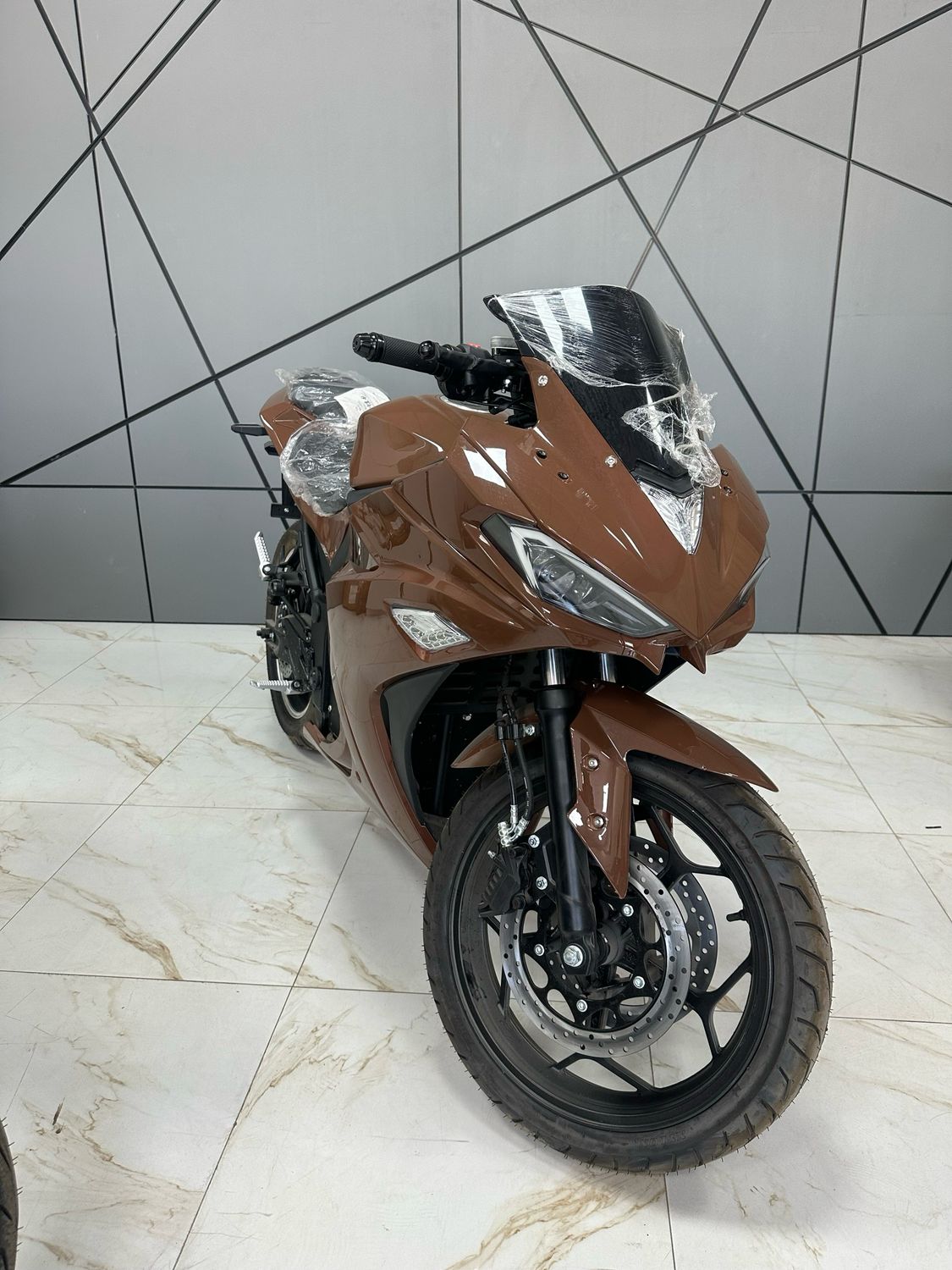 Yamaha R3 3000W