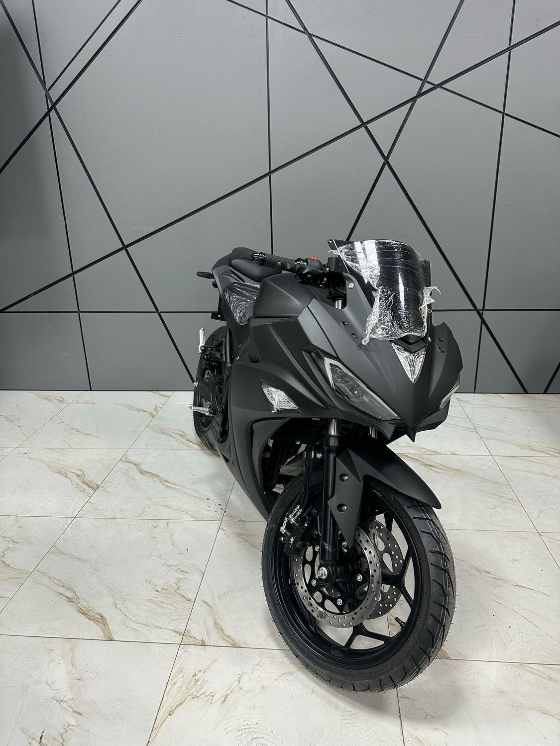 Yamaha R3 5000w