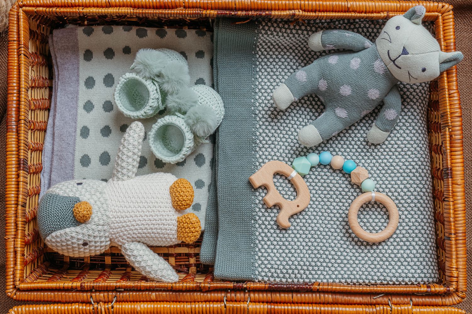 Cute Baby Kitty Knitted Toy with Gentle Rattle Sound