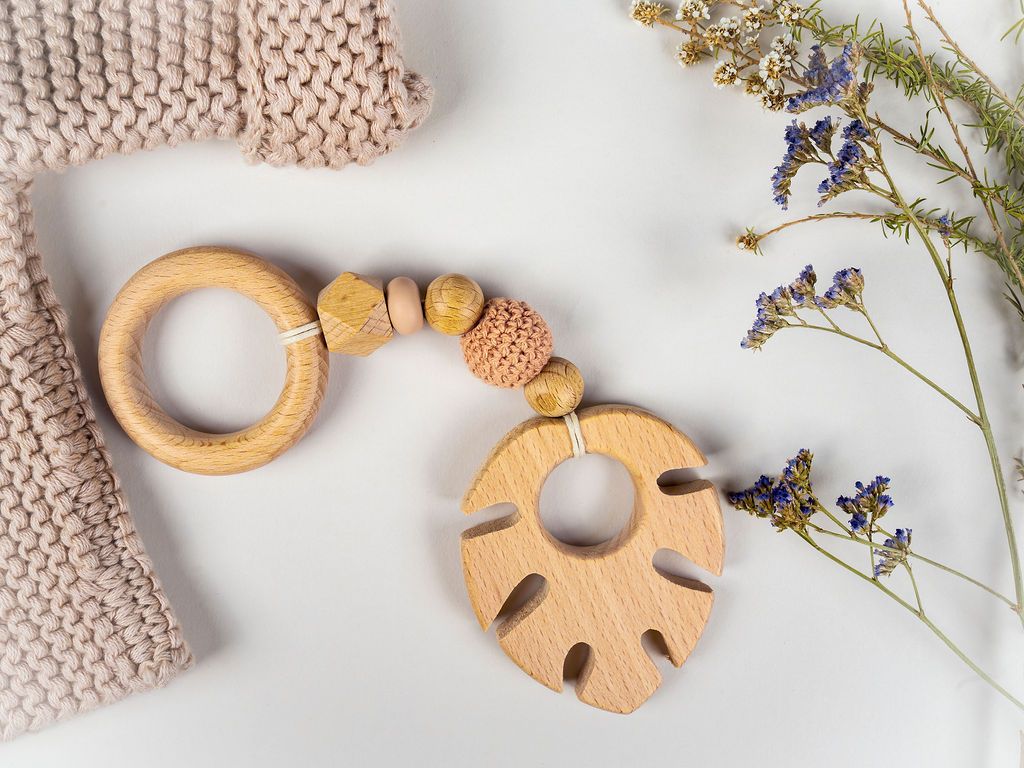 Tropical Wooden Teether - Monstera Leaf Design Teether and baby gym toy
