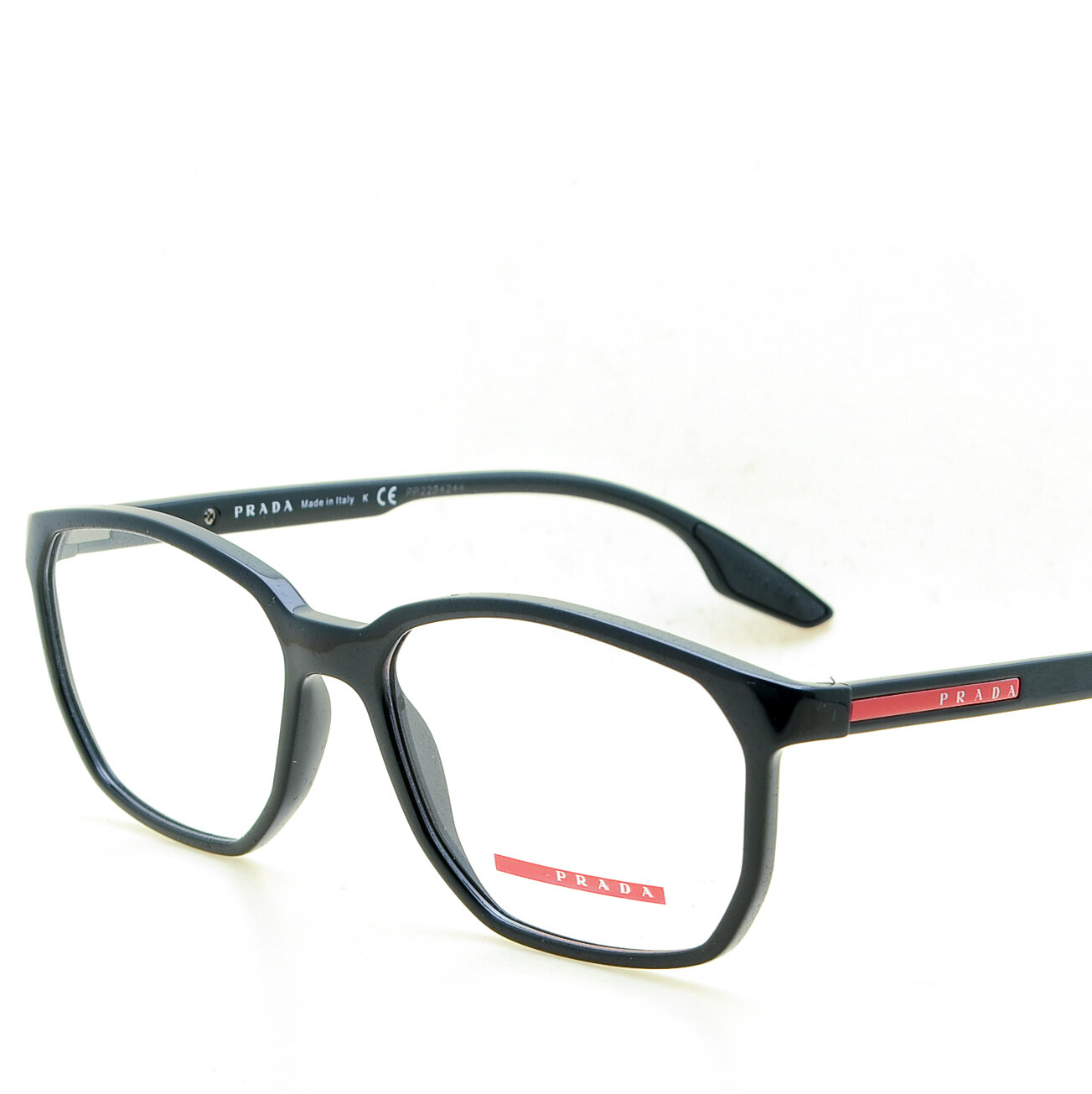 PRADA VPS 03M