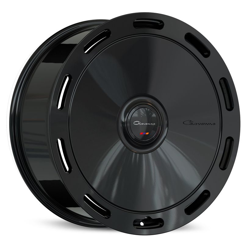 Giovanna Amur Staggered Wheels