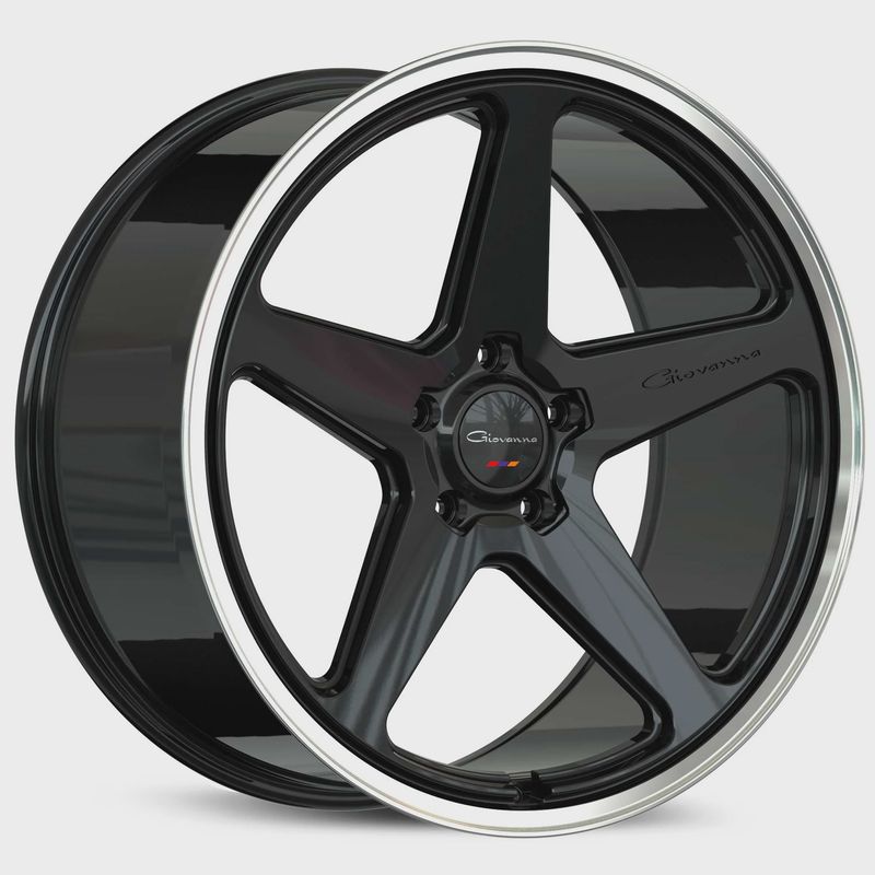 Giovanna Cinque Staggered Wheels