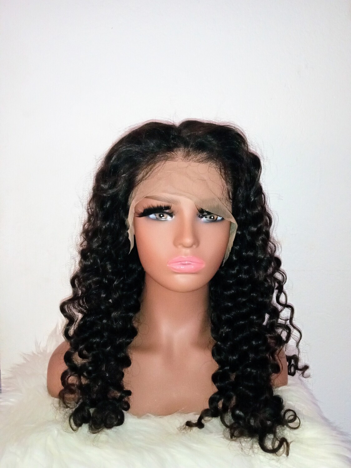 Loose-wave lace front wig