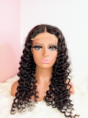 Deep wave closure wig