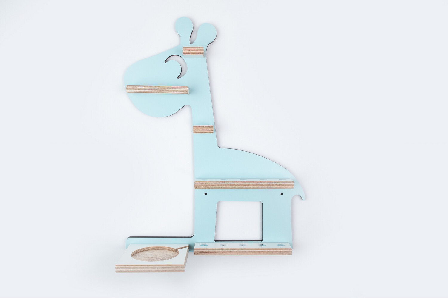 Giraffe in mint