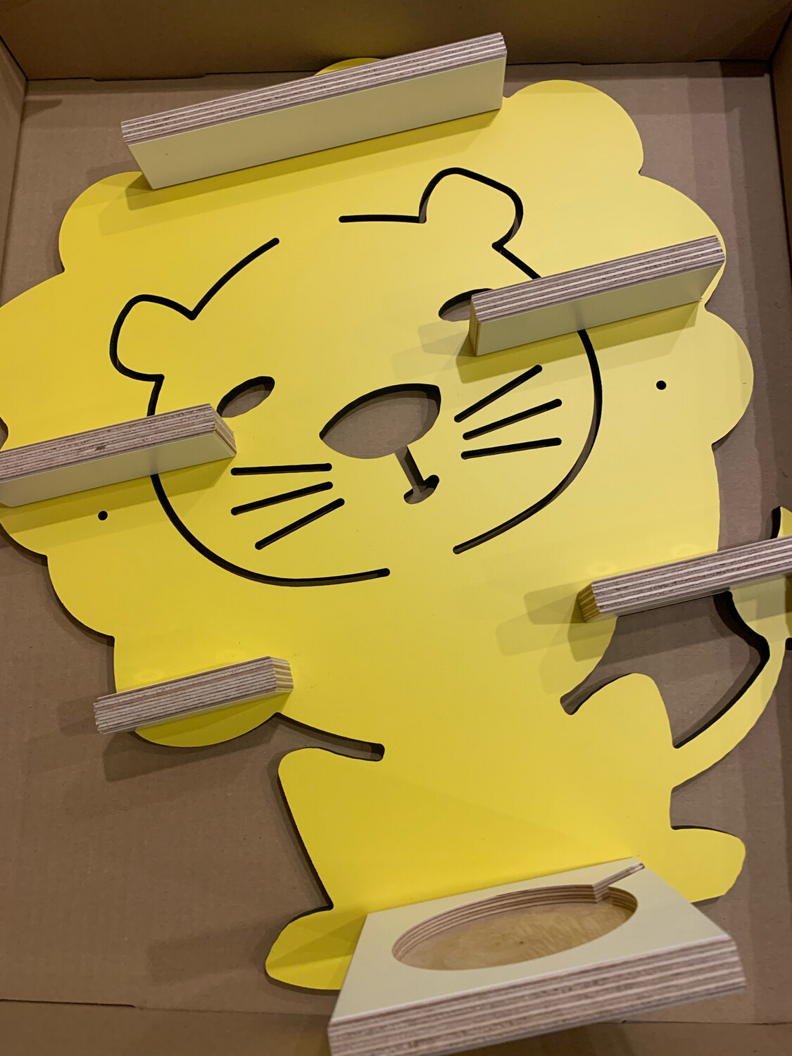 Löwe in gelb (neu)
