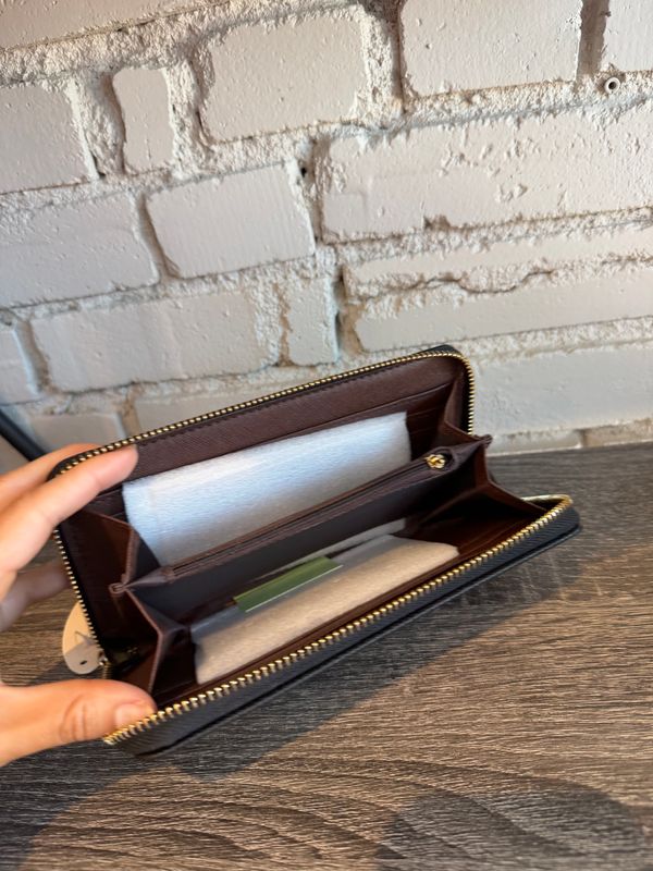 ZIP AROUND WALLET