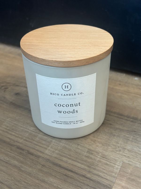 COCONUT WOODS CANDLE