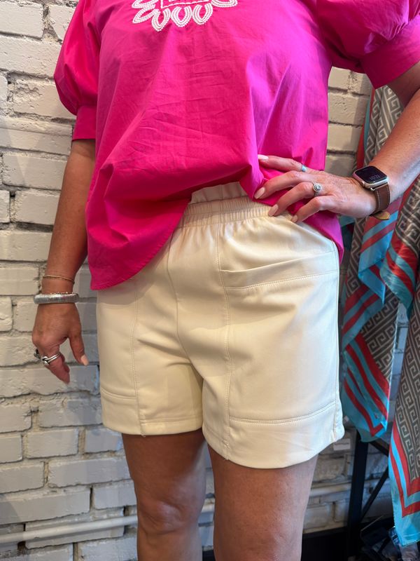 VEGAN LEATHER POCKET SHORTS