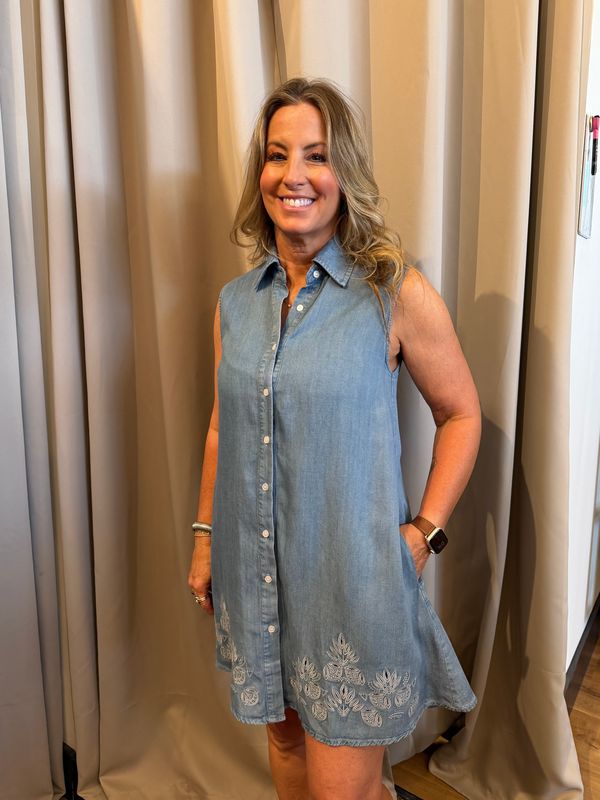 SLEEVELESS EMBROIDERED DRESS