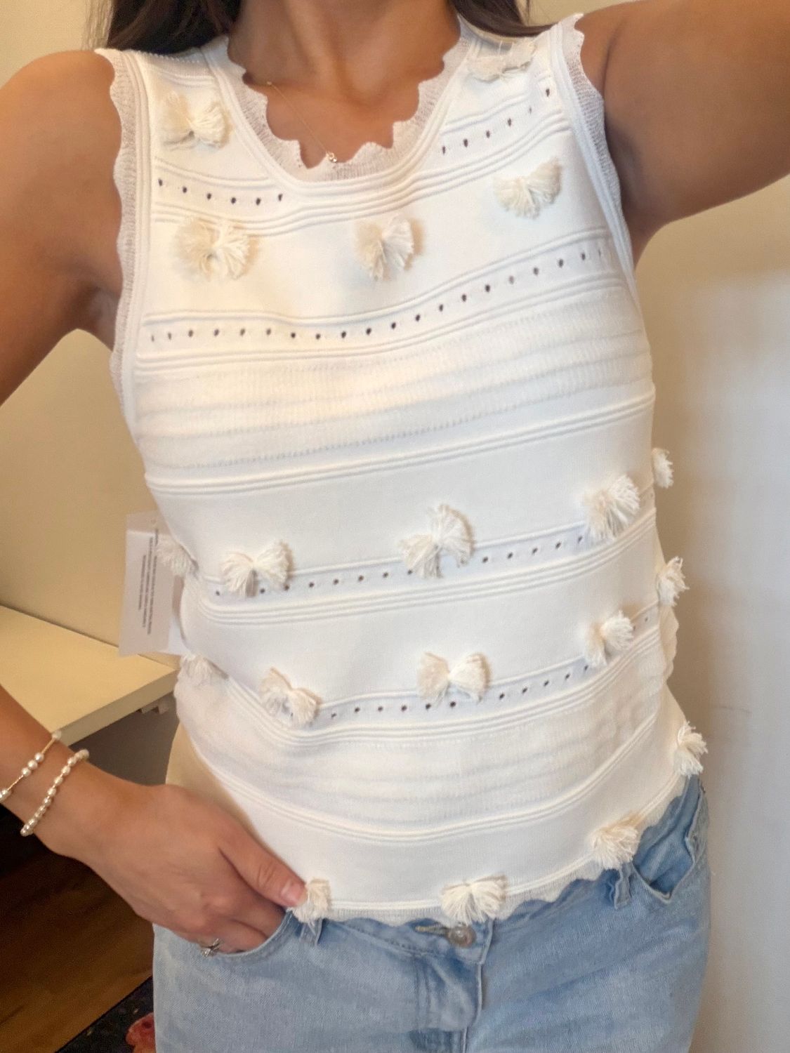 EMBROIDERED KNIT TOP