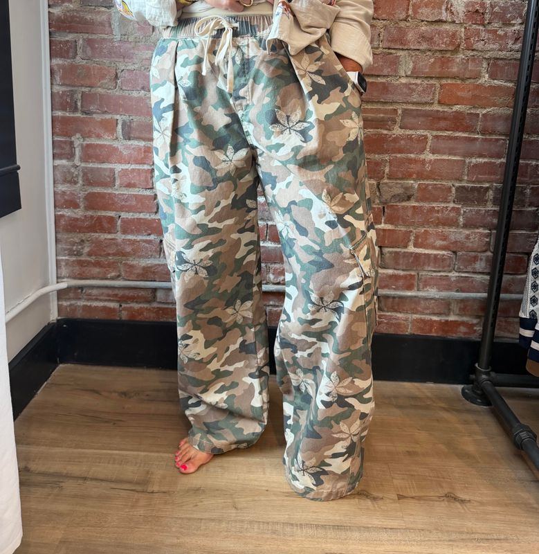 CAMO PRINT PANTS
