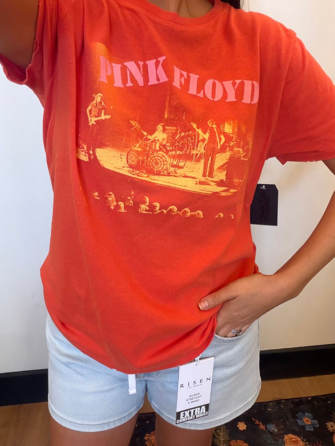 PINK FLOYD GRAPHIC TEE