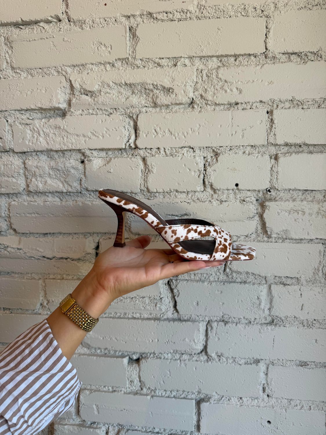 GENUINE COW FARGO KITTEN HEEL