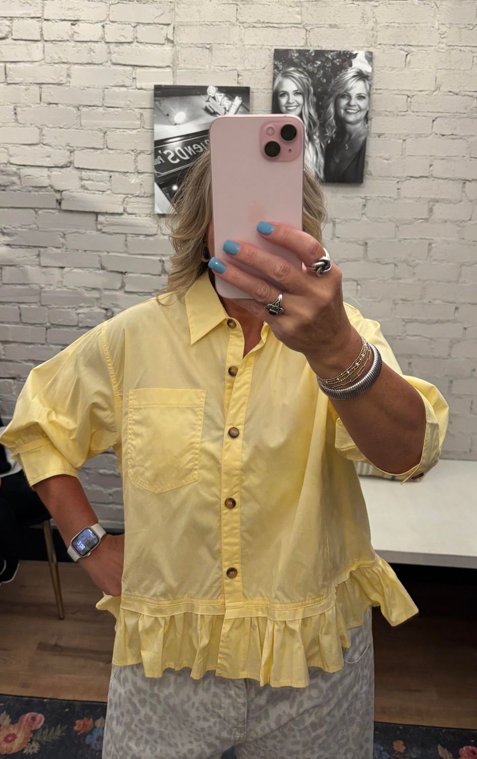 RUFFLE HEM BUTTON UP POPLIN TOP