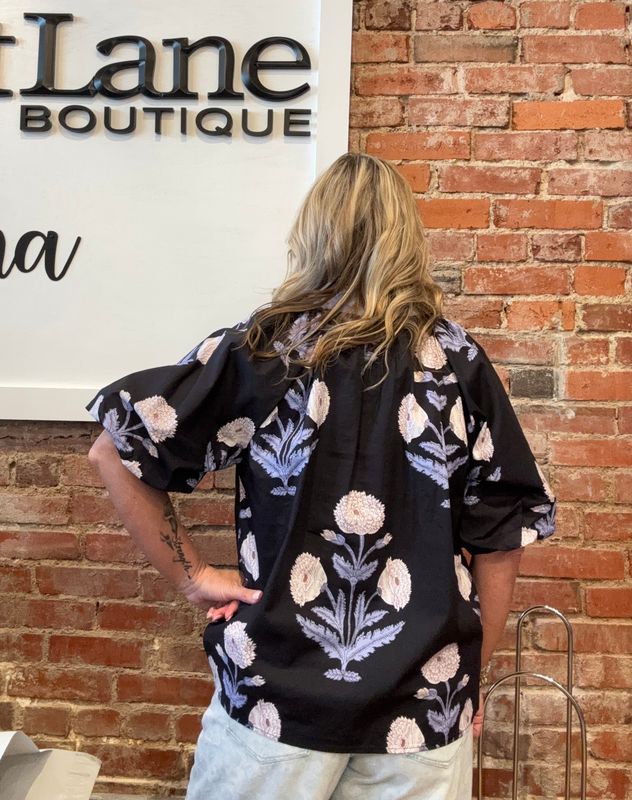 FLORAL PRINT V NECK TOP